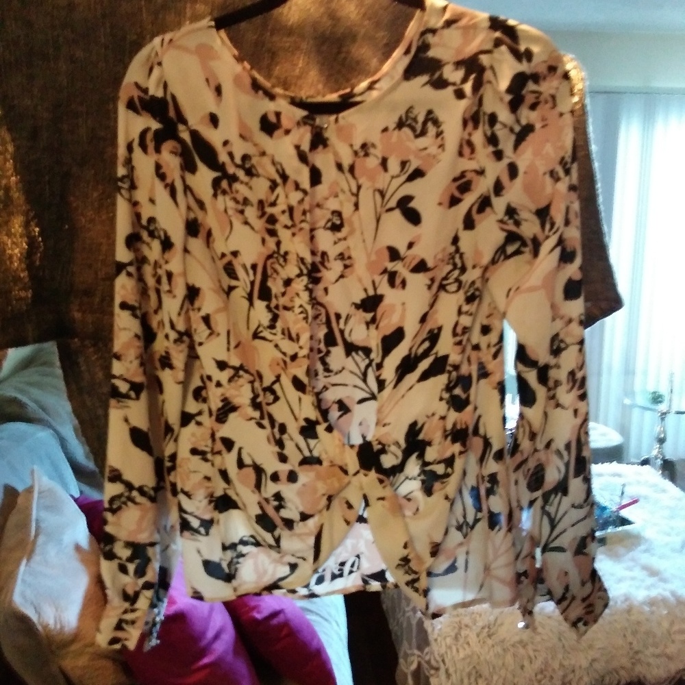 Blouse - Picture 3 of 3